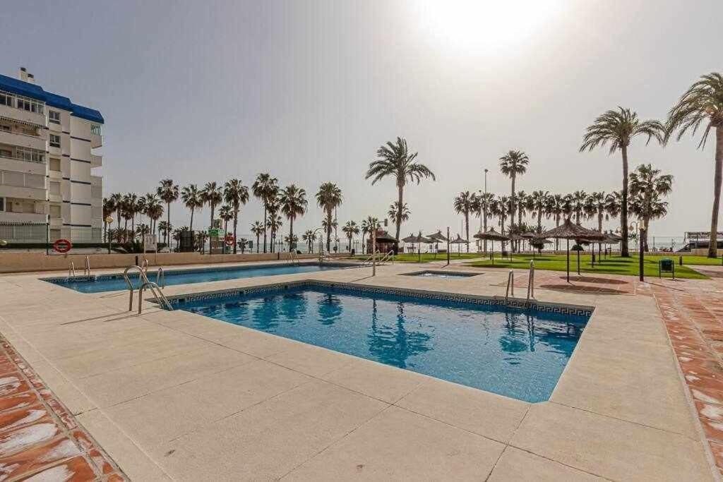 797 Holiday Rentals- Apartamento En Aloha Playa Frente Al Mar Benalmádena Exteriör bild